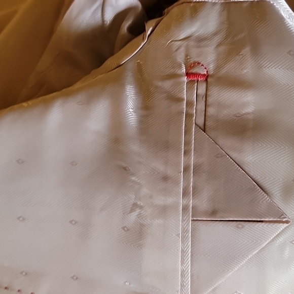 Carlo Lusso-2 button beige Jacket Size 38 L. NWT. - Picture 10 of 12
